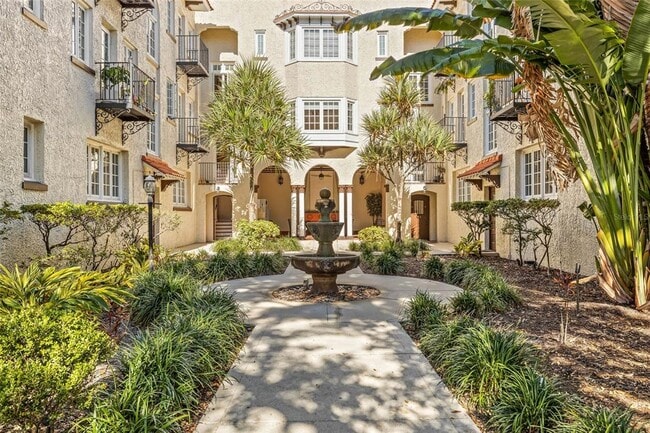 property at 2117 W Dekle Ave