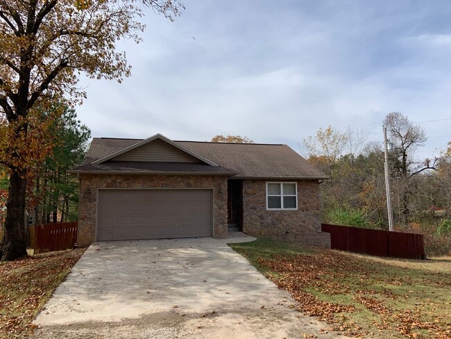 property at 13327 Longridge Ln