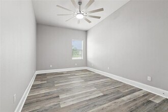 1400 Woodland Hwy, Unit B in Belle Chasse, LA - Building Photo - Building Photo
