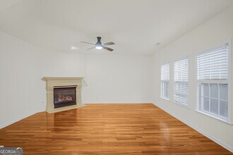 7646 Forest Glen Way in Lithia Springs, GA - Building Photo - Building Photo