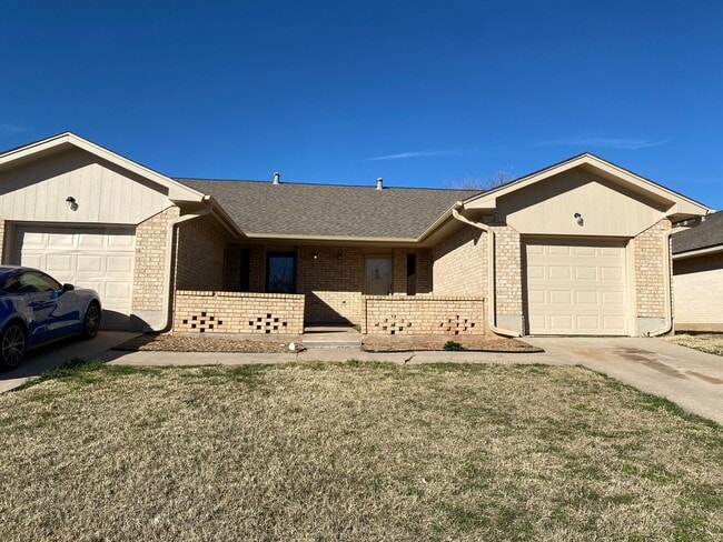 property at 564 Scotland Ct