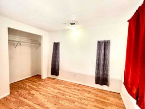 39 3 Cross Ln in Los Lunas, NM - Building Photo - Building Photo