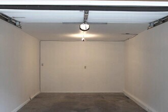 1624 Greeley St S, Unit 1624 in Stillwater, MN - Foto de edificio - Building Photo