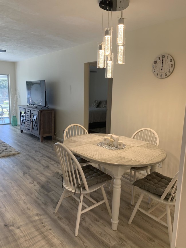 4 Garden St-Unit -202n in Jupiter, FL - Building Photo - Building Photo