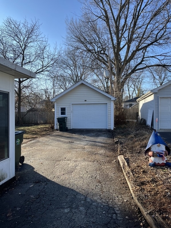 324 N Schubert St in Palatine, IL - Building Photo - Building Photo