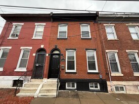1249 W College Ave in Philadelphia, PA - Building Photo