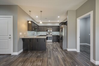 578 Pne Vw St in Neosho, MO - Building Photo - Building Photo