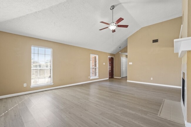 4411 Leyland Dr in Pearland, TX - Building Photo - Building Photo