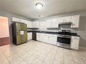 1109 Erie Cir in Stone Mountain, GA - Building Photo - Building Photo