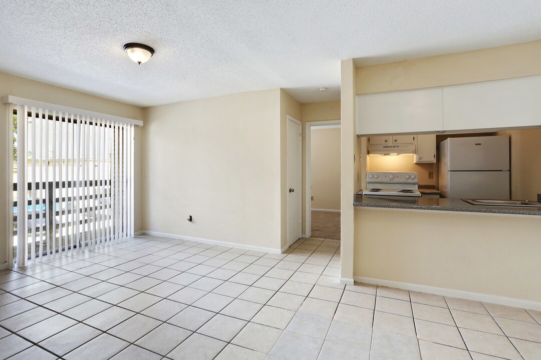 671 Central Ave-Unit -104 in Jefferson, LA - Building Photo