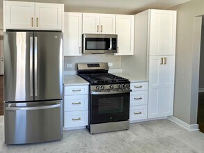 8150 W Winnemac Ave in Norridge, IL - Building Photo - Building Photo