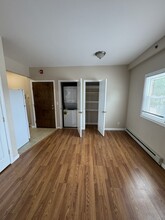 422 Main St in East Haven, CT - Building Photo - Building Photo