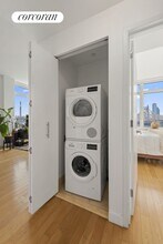 415 Main St in New York, NY - Building Photo - Building Photo