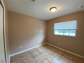 568 Nimitz Blvd in Lehigh Acres, FL - Building Photo - Building Photo