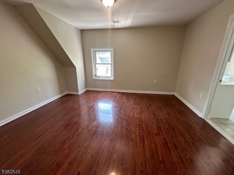 195 N 11th St in Newark, NJ - Building Photo