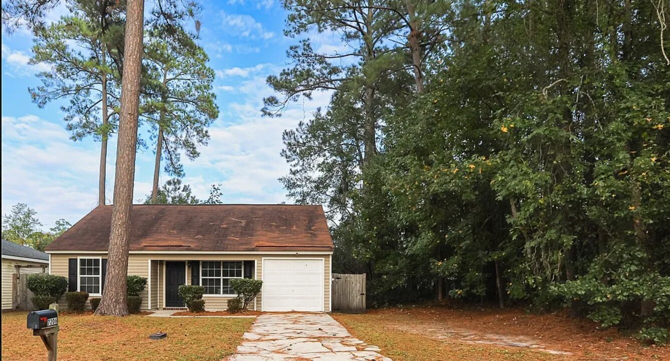 7206 Albert St in Savannah, GA - Building Photo