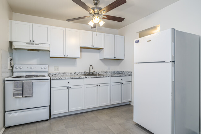 Covington Apartments in Ypsilanti, MI - Foto de edificio - Interior Photo