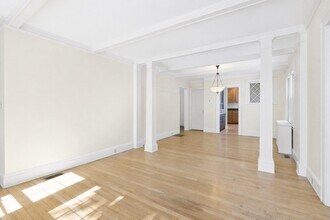 9 Clyde Rd in Watertown, MA - Building Photo - Building Photo