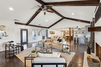 1208 Scenic Dr in Southlake, TX - Building Photo - Building Photo