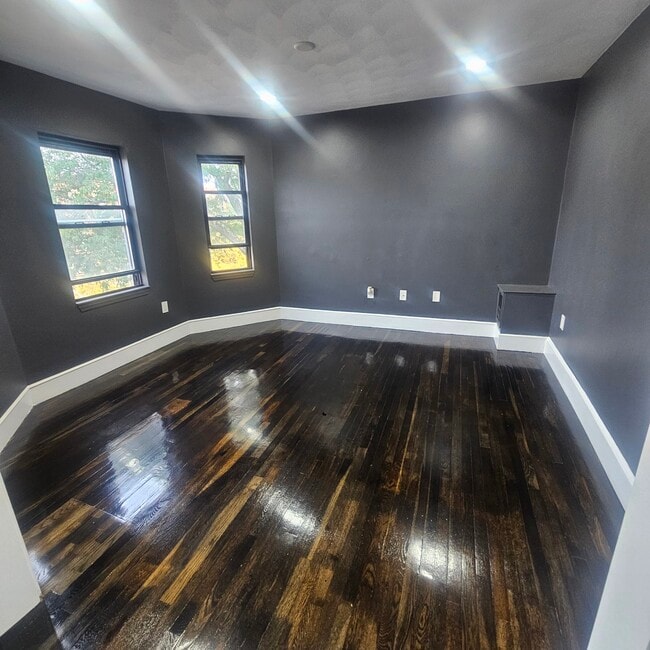 20 Mildred Ave, Unit 3
