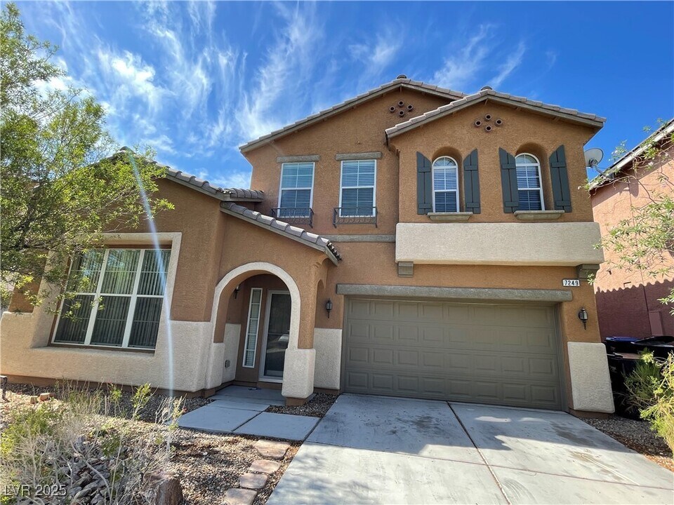 7249 Madarang Ave in Las Vegas, NV - Building Photo