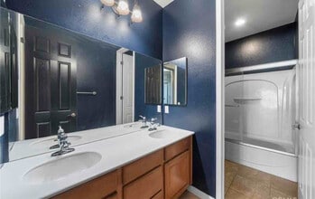 14584 Sleepy Creek Dr in Corona, CA - Building Photo - Building Photo