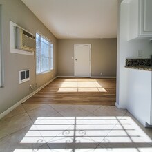 1802 Wilton Pl in Los Angeles, CA - Building Photo - Building Photo