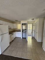 4 Warwick St in New Haven, CT - Building Photo