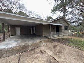 4625 Tennyson St in Jackson, MS - Building Photo