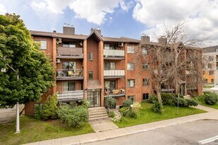 3610 Notre-Dame Boul in Laval, QC - Building Photo