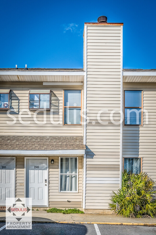 190 Pine Shadow Dr in Goose Creek, SC - Foto de edificio - Building Photo