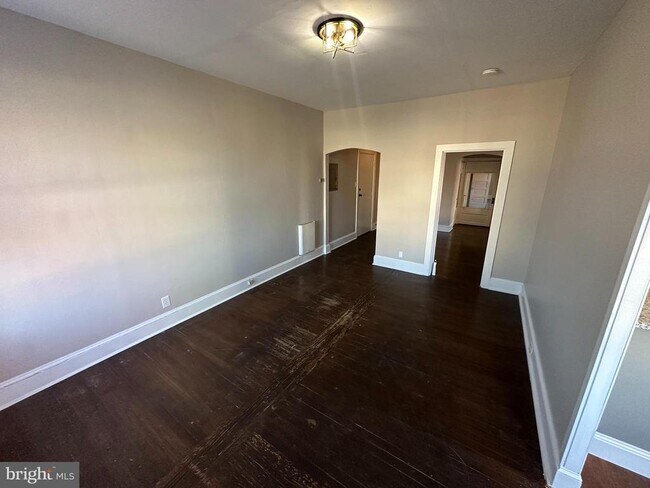 5 S 3rd St in Oxford, PA - Building Photo - Building Photo