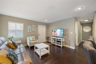 856 104th Ave N in Naples, FL - Building Photo - Building Photo