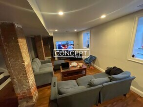 998 Tremont St in Boston, MA - Building Photo - Building Photo