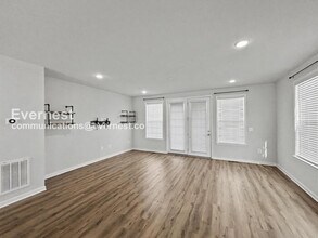 1325 Claytor Ln in Richmond, VA - Building Photo - Building Photo