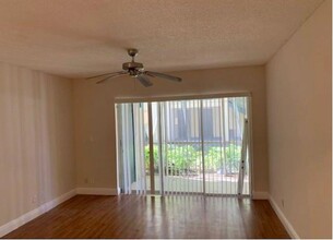 5760 Rock Island Rd, Unit 3108 in Tamarac, FL - Building Photo - Building Photo