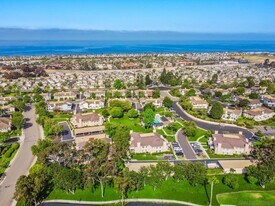 867 Ginger Ave in Carlsbad, CA - Building Photo