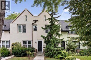 2123 Ontario St in Windsor, ON - Building Photo