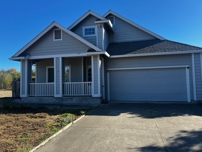 1400 Parkway Ct in Rohnert Park, CA - Foto de edificio - Building Photo