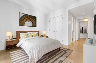 49 Melcher St, Unit 4A in Boston, MA - Building Photo - Building Photo