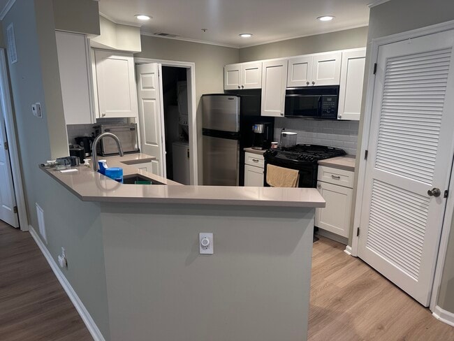 4609 Tudor Dr, Unit The Glenns in Pompton Plains, NJ - Foto de edificio - Building Photo