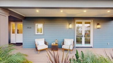 750 B Ave in Coronado, CA - Building Photo - Building Photo