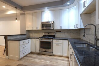 905 Watkins St in Philadelphia, PA - Building Photo - Building Photo