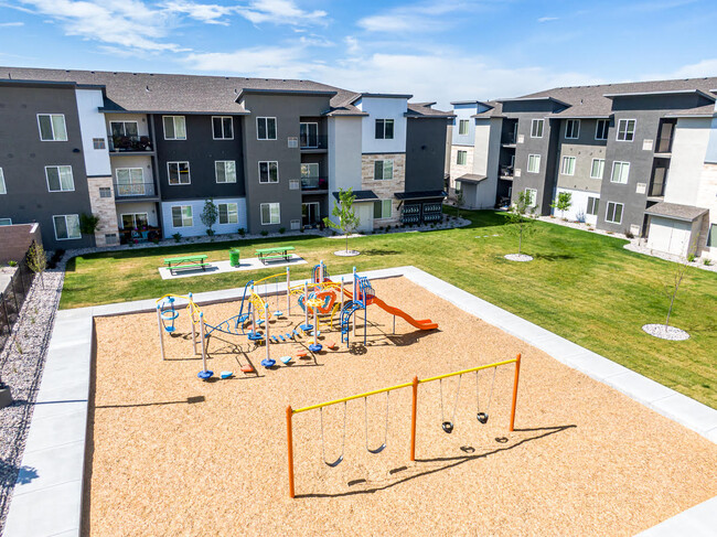 Eden Apartments in Rexburg, ID - Building Photo - Building Photo