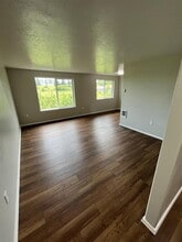 804 SE Excel Ct in Sheridan, OR - Building Photo - Building Photo