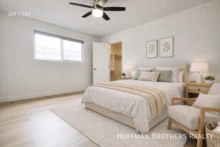 1724 Arizona Ave, Unit 204 in Santa Monica, CA - Building Photo