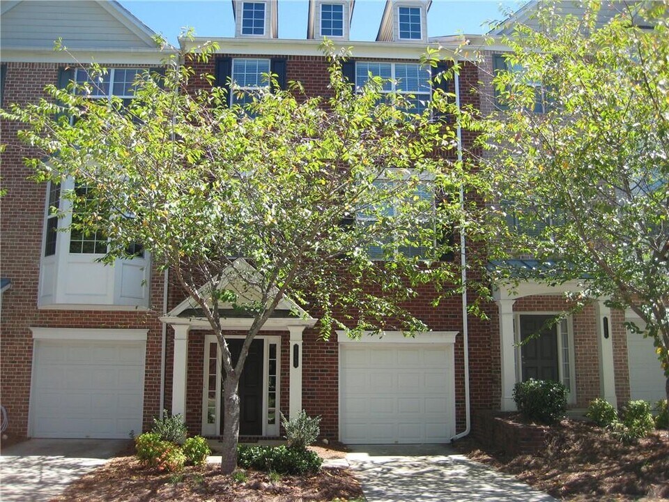 11783 Wellsley Way in Alpharetta, GA - Building Photo