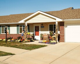 Clary Crossing Senior Villas in Greenwood, IN - Building Photo - Building Photo