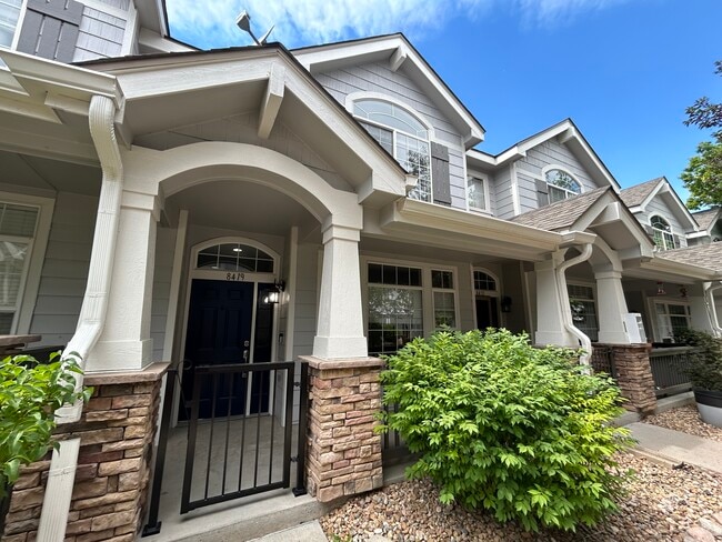 property at 8419 Stonybridge Cir