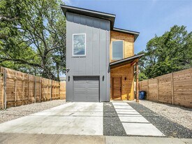 2814 Chicago St in Dallas, TX - Building Photo